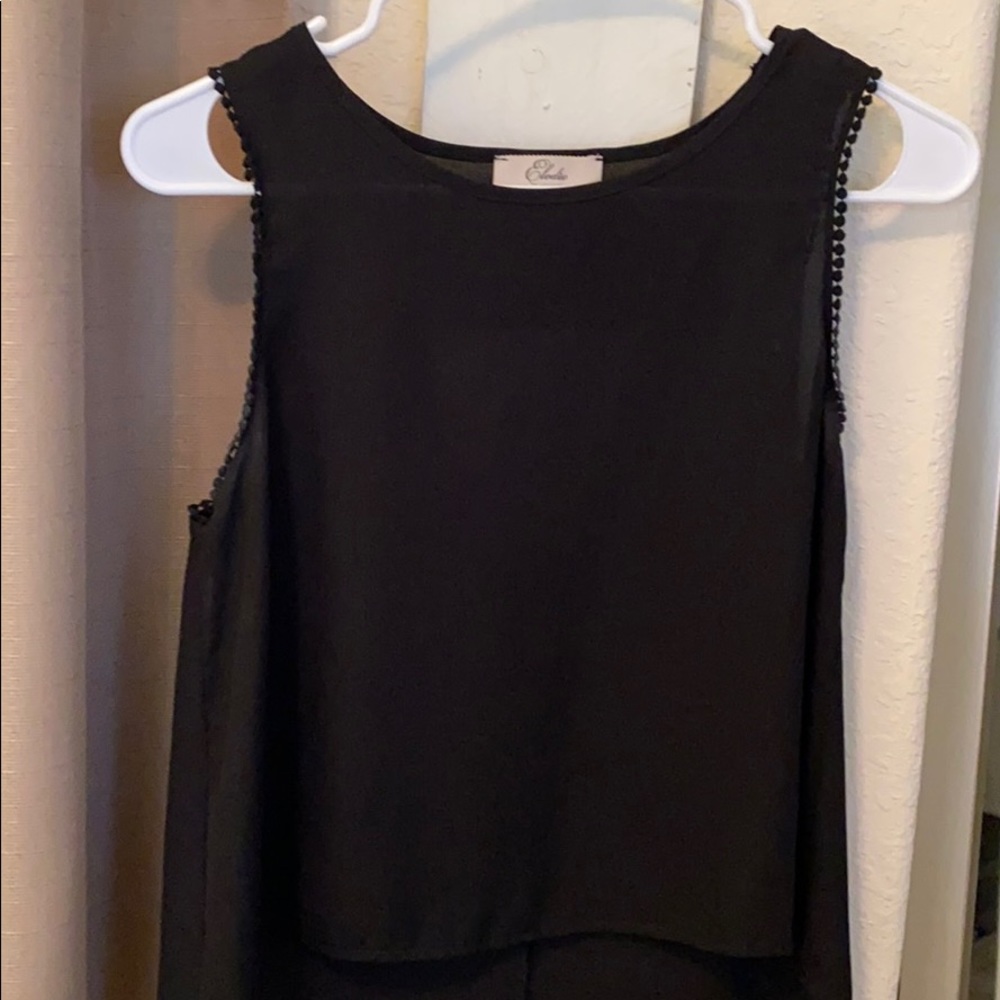 Elodie black shirt